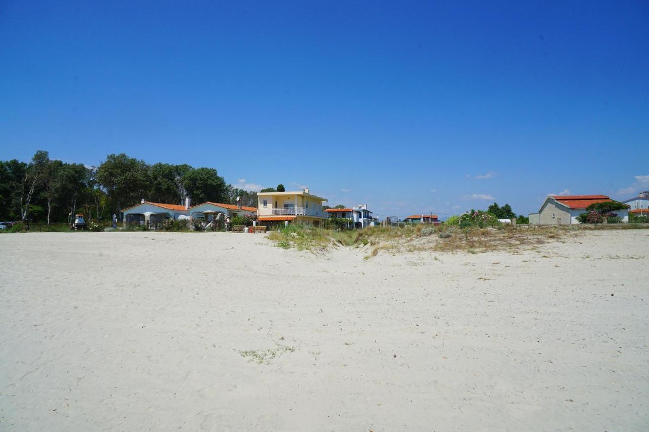 הוילה Paralia Avdhiron Dolphins House מראה חיצוני תמונה