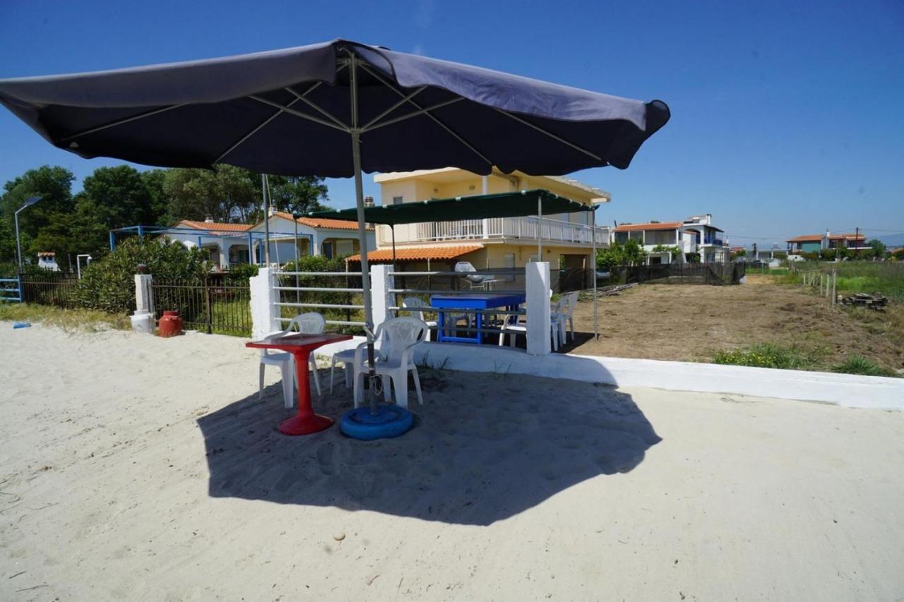 הוילה Paralia Avdhiron Dolphins House מראה חיצוני תמונה